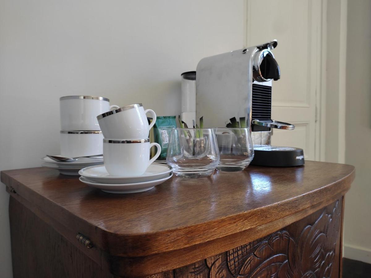 Planches Et Plonk Acomodação com café da manhã Belvès Exterior foto